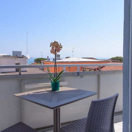 Hotel Sans Souci Rimini Kültér fotó