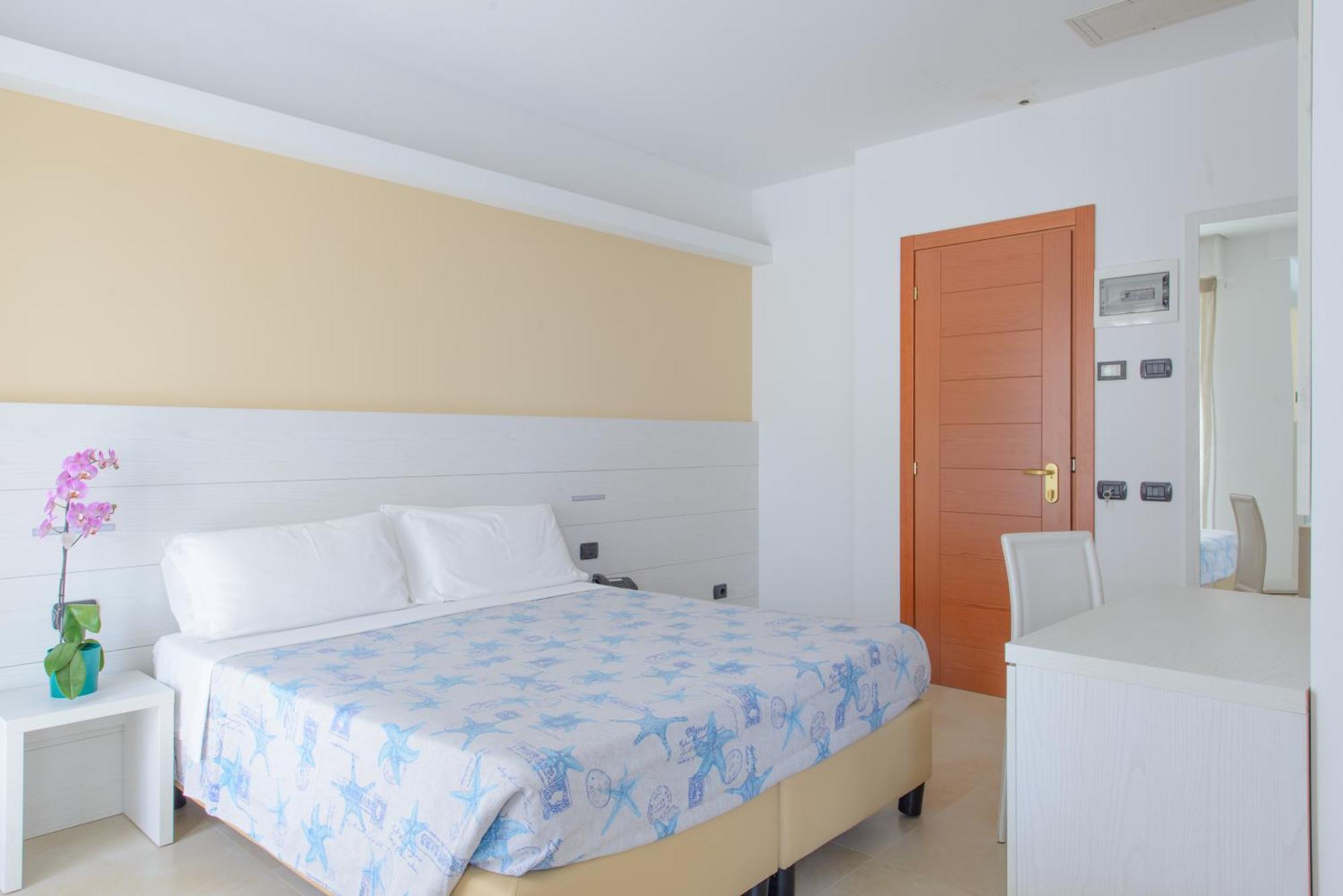 Hotel Sans Souci Rimini Kültér fotó